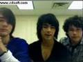 Jonas-Brothers-on-Ju