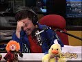 A Biemve le molesta que cualquiera toque sus timbales, asi que como de costumbre en El Circo TODO el mundo se los toco.