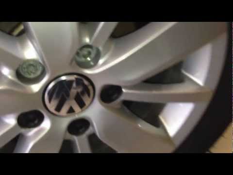 VW wheel nut/bolt cover removal or replacement