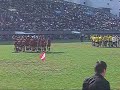 平成20年3月16日(日)にポカポカ陽気の秩父宮ラグビー場で開催された第45回日本ラグビーフットボール選手権決勝戦 三洋電機×サントリー の模様です。前後半を通じてボールを支配した三洋電機がサントリーの戦力を攻め・守りの両面で上回り、ここぞというところでトライを重ね、終わってみれば４０対１８の圧勝で「悲願の初優勝」を果たしました。最初の45秒はスクラム、ＰＧ、トライなどの静止画で、その後はノーサイド直後の優勝決定の瞬間を動画で収めています。