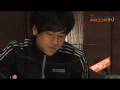 videos de RAZORTV - Razor Pop samples Taiwanese food with Eddie Peng (Pt 2)