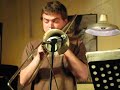 Solo del trombonista Juan Canosa tocando en el Américo Bellotto Jazz&Pop Septeto Américo Bellotto (trompeta), Angel Sucheras (piano), Ricardo Salas (contrabajo), Roberto Junior Césari (batería), Gustavo Musso (saxo alto), Ramiro Flores (saxo tenor), Juan Canosa (trombón). Invitada: Barbie Martínez (voz) Lunes 22 de Septiembre en Jazz&Pop: Parana 340 (y Corrientes) Buenos Aires, Argentina.