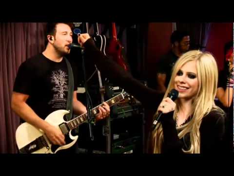 Avril Lavinge - Girlfriend (live)