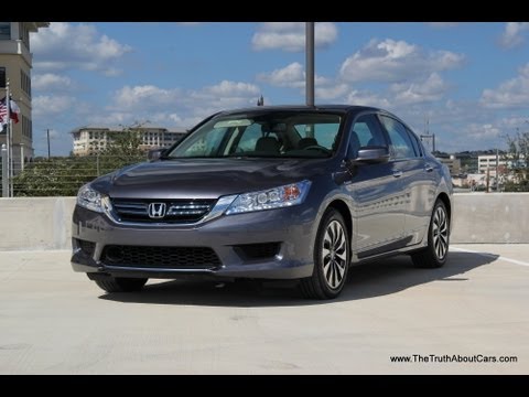 2014 Honda Accord Hybrid Review and Road Test