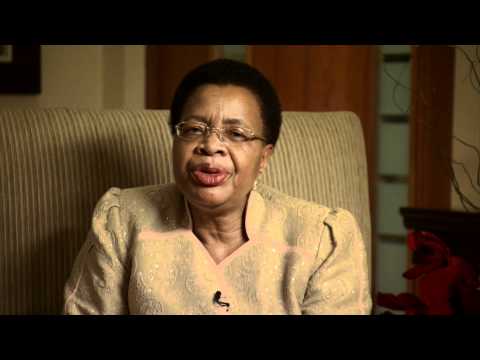 1GOAL-Botschafterin Graça Machel über die Auswirkungen von bewaffneten Konflikten auf Bildung