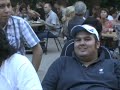 GRONINGEN :publiek een middag noorderzon slenteren eten en gewoon leuke kleur rijke vrolijke mensen kijken. photo's : http://vidimah.hyves.nlachtergrond muziek http://www.zazouswing.nlzazouswing isdon hofstee gitaarwim sleeboom gitaarbert van erk contrabas