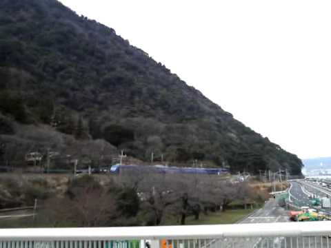 883系ソニック　高崎山通過