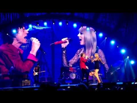 WATCH: Taylor Swift Sings with the Rolling Stones