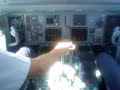 Pouso em Curitiba � bordo do F100 (PT-MRH)