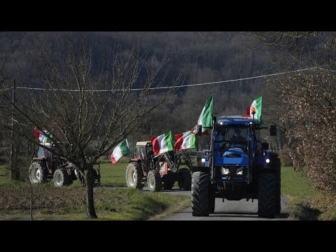 Italien: Landwirte tragen ihre Wut wegen der Auswirkungen der EU-Politik (u.a. zum Umweltschutz) nach Rom