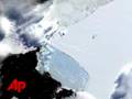 Major of Antarctic Ice Shelf Breaks Apart