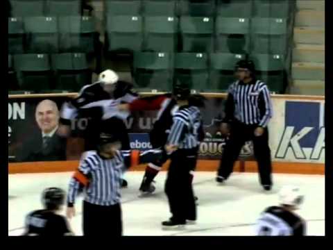 David Musil vs Jesse Forsberg Oct 29, 2011