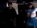 Haruhi y Miroku en la m�quina de baile
