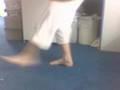 jumpen op blote voeten.