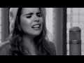 Paloma Faith – Picking Up The Pieces (Acoustic Session)