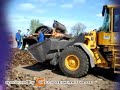 volvo Radlader beim schreddern usw