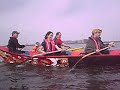 boomstamkajak in actie