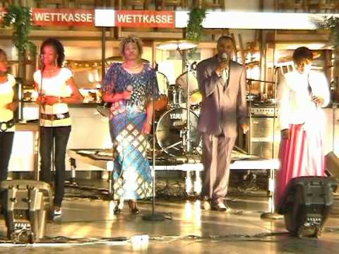 Clovis Makoma Live á Mönchengladbach 04 Clovis Makoma Live á Mönchengladbach 04