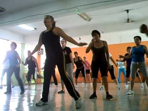 ZUMBA CON JHENNY MERENGUE ZUA ZUA