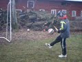 Emil jonglerar