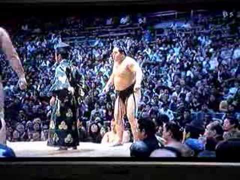 Sumo. Asashoryu vs Kotooshu. Kyushu ...