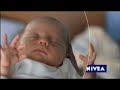 España, desde 16 enero 2008. Belleza es (Beauty)Anuncio de televisión de la campaña de Nivea para dar a conocer su nuevo posicionamiento de marca en el que se vincula al concepto de belleza.Agencia: TBWA HamburgoAnunciante: BDF NiveaProducto: Campaña de imagenMarca: NiveaTítulo: 'Facetas'.http://miraloqueveo.com/..