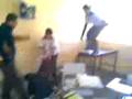 videos de g0olpiando0o al Em0