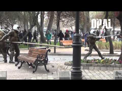 LA VIOLENTA REPRESIÓN POLICIAL A ESTUDIANTES CHILENOS 5 SEPTIEMBRE