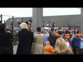 Piet Brakman zingt voor Koningin Beatrix