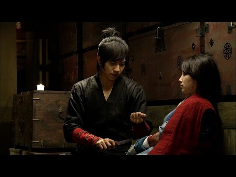 【TVPP】Lee Seung Gi - Treat Suzy with his blood, 자신의 피로 수지(여울)의 상처 치료하는 승기(강치) @ Gu Family Book