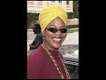 Ms. Cleo calls an old lady, soundboard prank