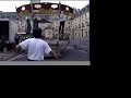 montage du kiosque mobile de zic zazou
setting up le kiosque of the french street perfomeing band zic zazou