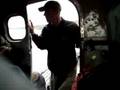 videos de Don't bump the airplane door or it will open in flight