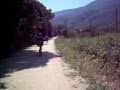 Bici reclinada por la via verde del Carrilet, entre Olot y Girona