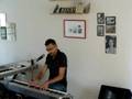 PeeGee,SOLO piano chant, sur Cerveau. (ASAP groupe pop)