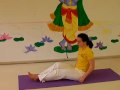 Yoga-Vorführung Teil 1: Atemübungen, Sonnengebet, Kopfstand Yoga-Vorführung Teil 1: Atemübungen, Sonnengebet, Kopfstand