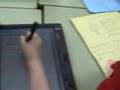 8 urteko ikasleak Tablet PCarekin lanean
