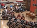 pamela apoyada en oliver y cochi simpatiquísima 