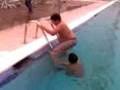 videos de el fantasma de la pisina.3gp