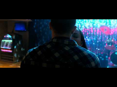 Deadfall - Dangerous siblings (Eric Bana, Olivia Wilde) are on the run from the law after a bloody casino heist. They cross paths with an unsuspecting family in an expl...