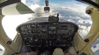 Cessna Skylane 19 ezer láb magasan