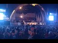 A noite de sÃ¡bado (16/12) foi agraciada com mÃºsica ao ar livre. O tradicional concerto de natal em VitÃ³ria desta vez trouxe Zizi Possi. A abertura ficou por conta da Orquestra FilarmÃ´nica do EsÂ´rií²©to Santo. Muita gente chegou cedo na praia de Camburi para conseguir um bom lugar.