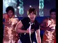 Shahid Kapur mesmerizes the audience and has them grooving to his steps at Idea Rocks India
