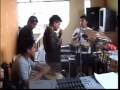 Jackie Castañeda Ensayando con Kaloas
