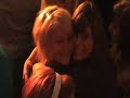 Dies ist das Video zur Feier am späten Abend. Der start zur Neueröffnung ist gelungen, denn die Leute sind sehr Zahlreich erschienen. Aber bei der guten Stimmung trübte die enorme Menge an Personen nicht die Partylaune, im Gegenteil, es wurde ausgiebig getanzt.Viel Spaß mit dem Videomaterial wünscht Photo & Art und Vipswww.Vips-xanten.deTeil 2:http://de.youtube.com/watch?v=YQ2X3NGubGEBesucht auch unsere Homepage www.photoart-ltd.de