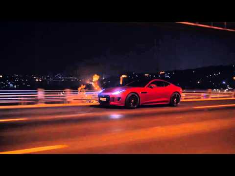 Jaguar F-TYPE İstanbul Gece Sürüşü