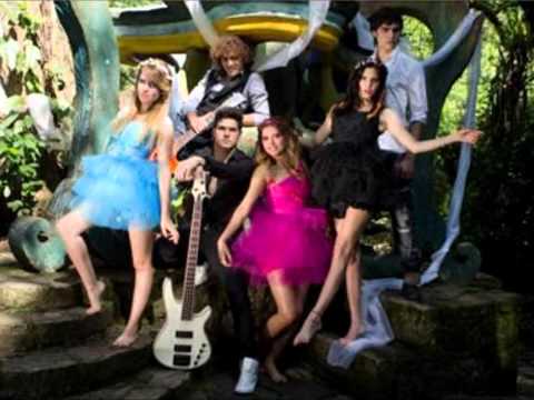 mis xv wonderland - Cancion Wonderland con imagenes del video original.