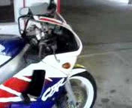 CBR400 NC23 Yoshi Exhaust Revs