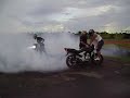 Bournout Yamaha Fazer 250 X Honda Twister 250