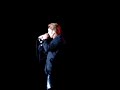 this clip is dedicated to bonnie who could not be at the show as she was in the hospital, her friends are in the front row, billy ray touches their hands......((we're saying prayers for you bonnie)